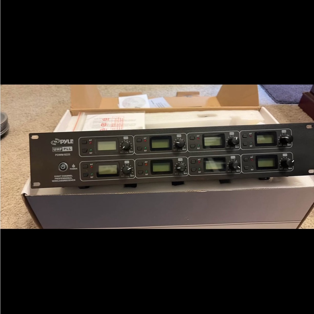 Pyle Wireless Microphone System - Picture 2 of 3